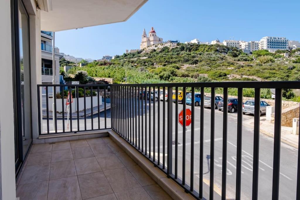 Mellieha, Luxury 3 Bedroom Azure Maisonette Exteriör bild